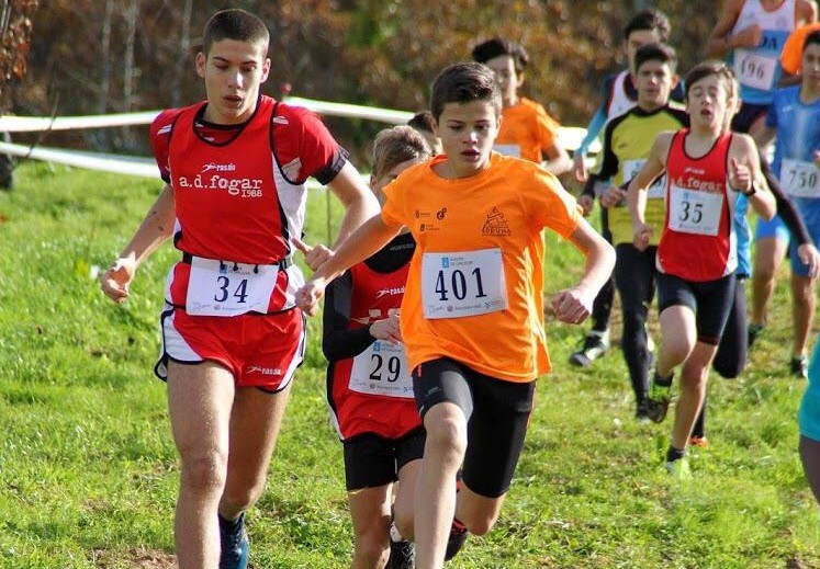 14 Triatletas do Fogar correrán o Provincial de Cros Escolar na Pobra