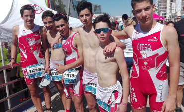 Gran fin de semán para os triatletas do Fogar en Águilas e Oleiros