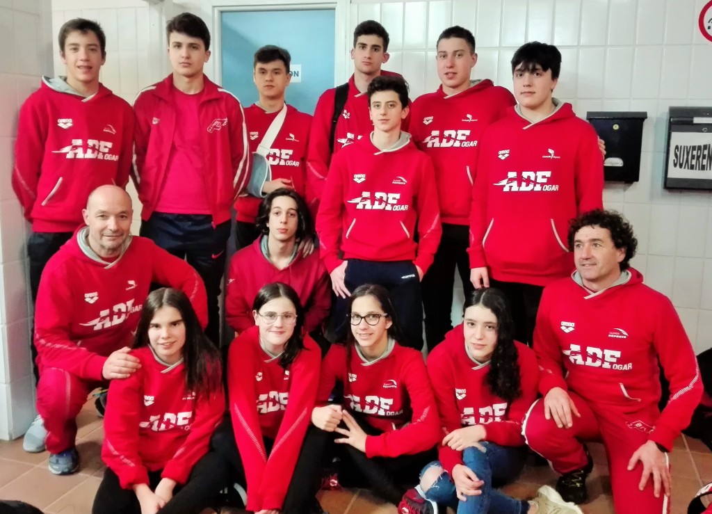 Los nadadores del Fogar se cuelgan dos medallas en Cervo