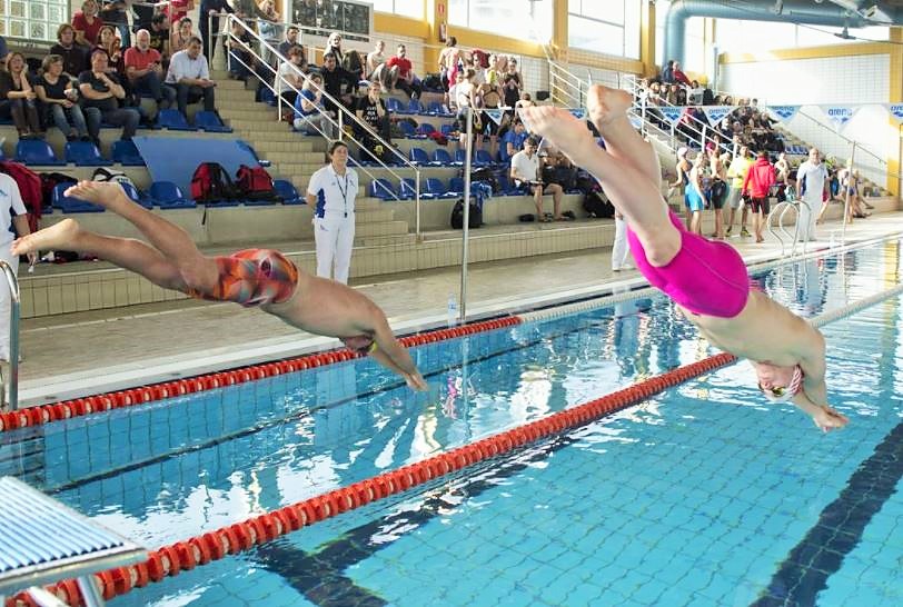 A 2ª Xda do Circuíto Adan reúne en Carballo a 92 nadadores
