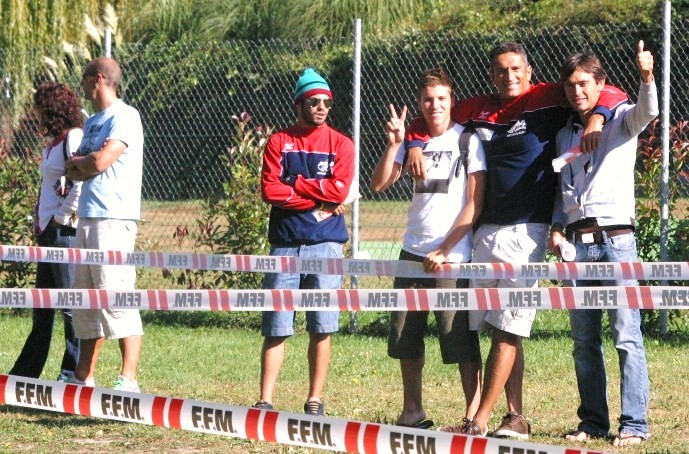 9 Triatletas del Fogar participan en el Nacional de Cangas