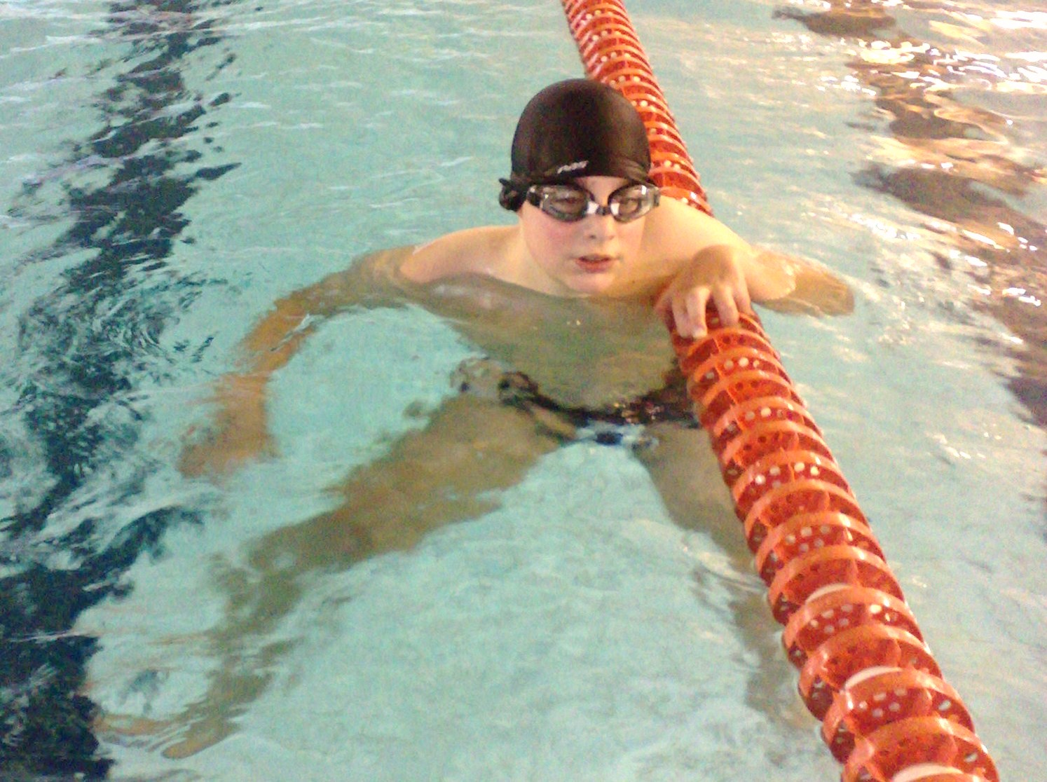 Javi Muñiz en el Open Ciudad de Oviedo de Natación Adaptada