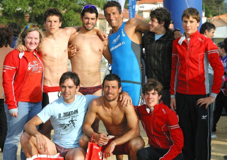 9 Triatletas del Fogar participan en el XX Duatlón de Lugo