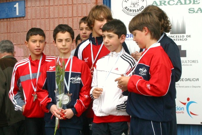 El Fogar participa con 39 promesas en el Biatlón de Arzúa