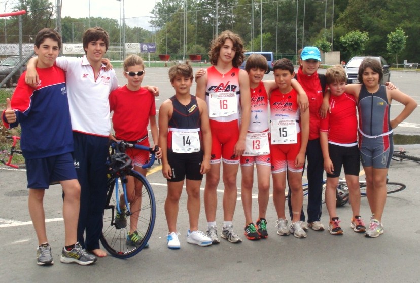 La Escuela de Triatlón se hace con el Subcampeonato Gallego