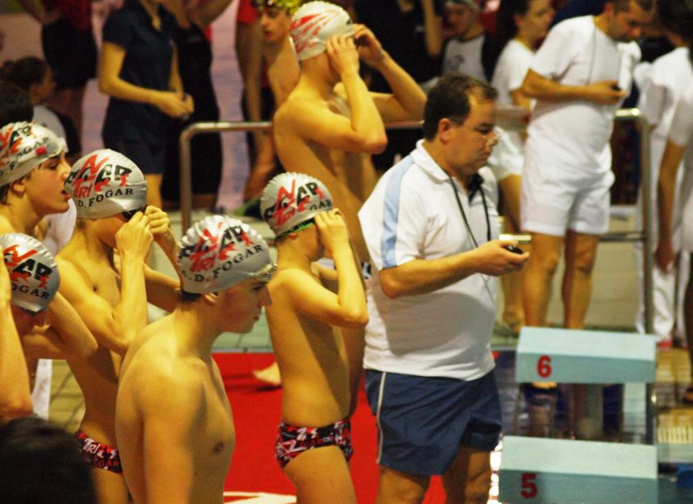 La copa se resuelve mañana en la Piscina Municipal de Xove