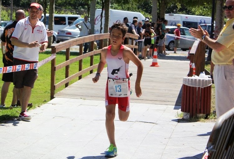 LA XUNTA RETIRA EL TRANSPORTE A LOS FINALISTAS GALLEGOS