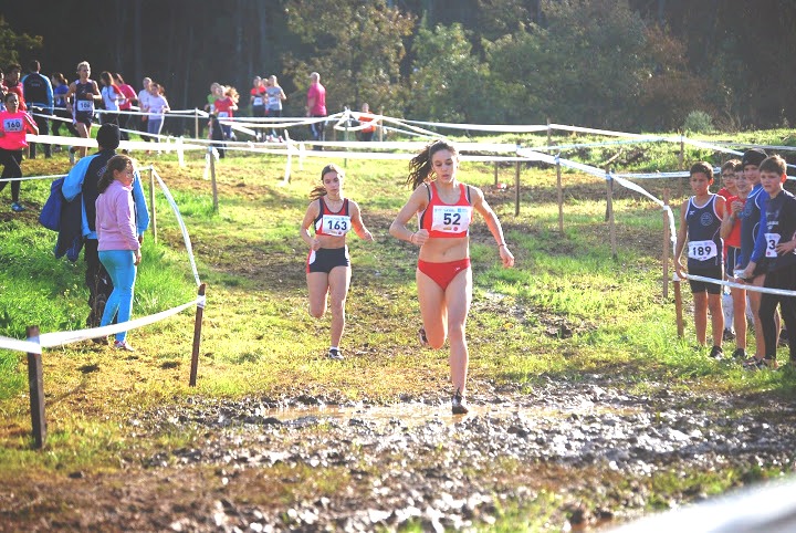 8 Jóvenes triatletas del Fogar acuden al Provincial de Cross