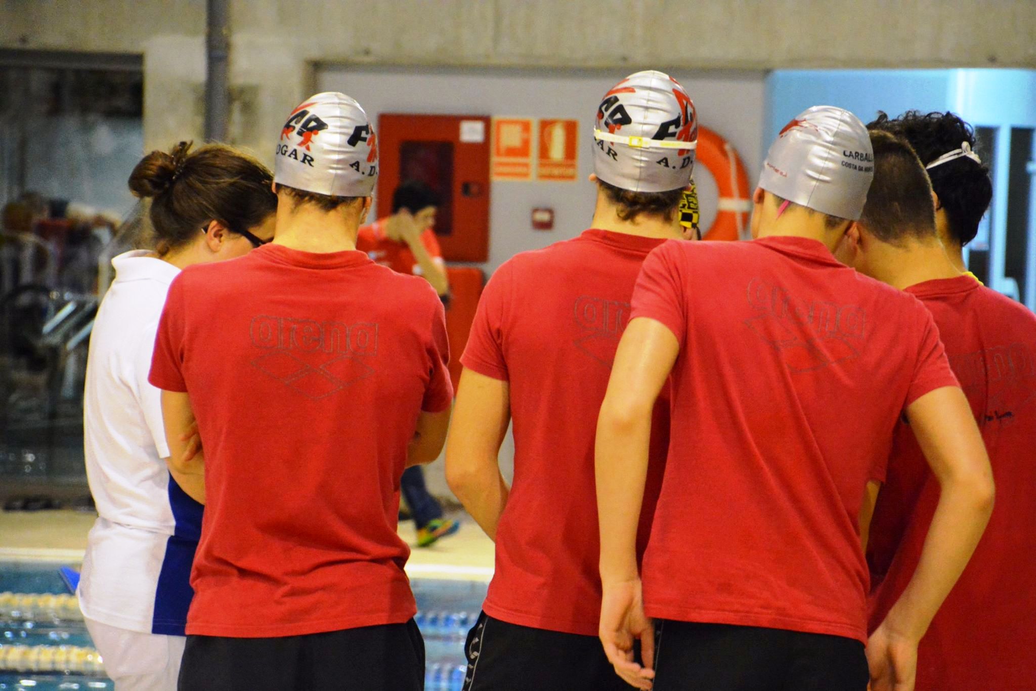 17 Nadadores compiten en el Gallego Infantil-Junior de Cervo