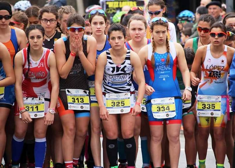Salomé es Campeona Nacional Escolar de Triatlón con Galicia
