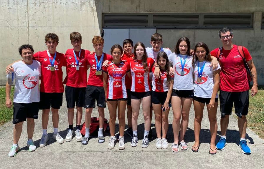 13 medallas e 5 récords do club para @s nos@s no Galego Infantil