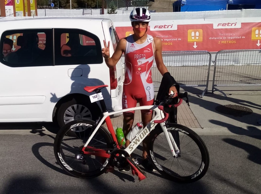 Andrés Prieto compite en Olsztyn na Copa de Europa de Tríatlon