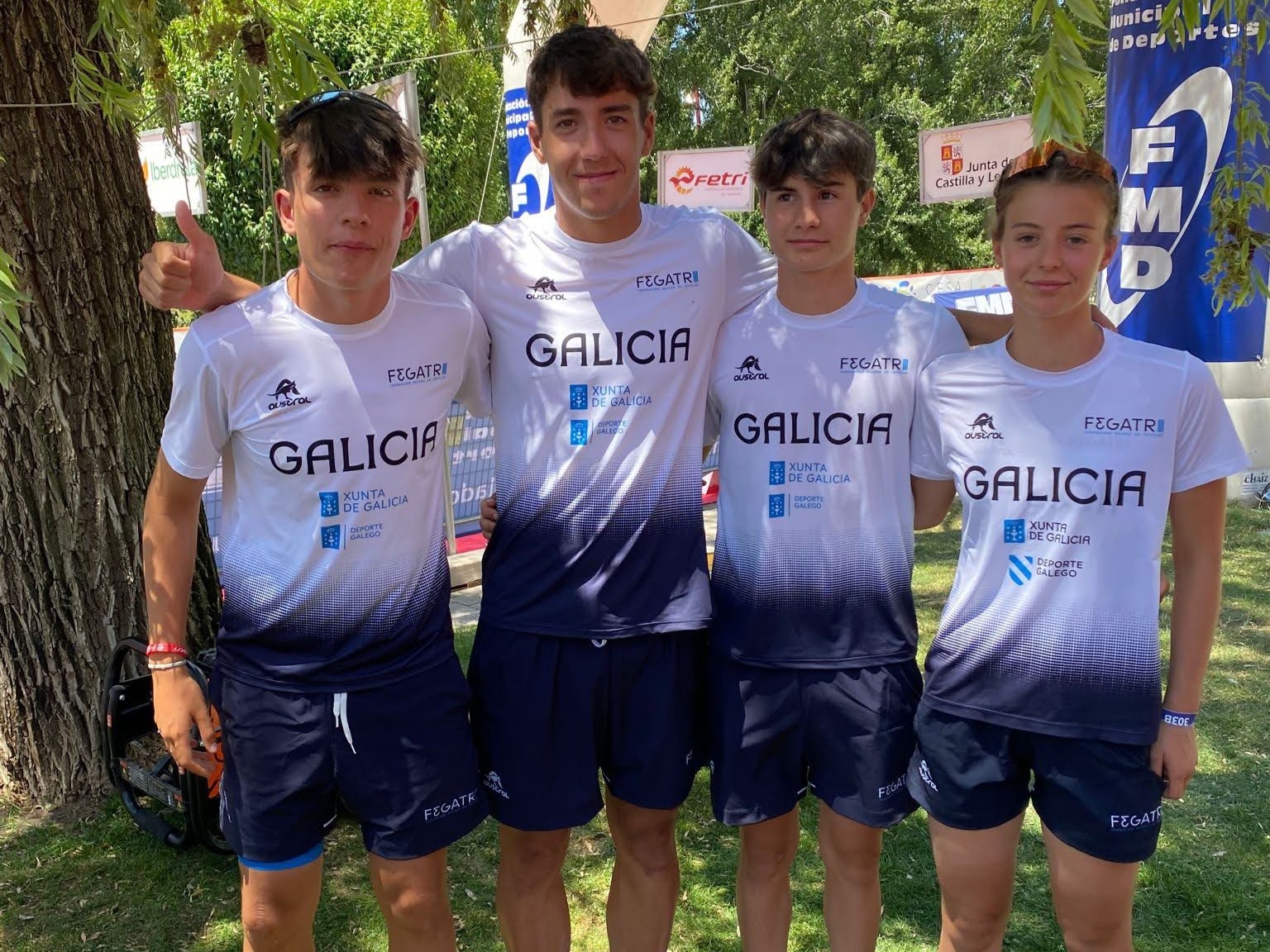 Catro d@s nos@s subcampións nacionais de tríatlon coa Galega 