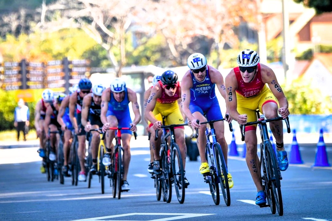 Andrés Prieto foi 14º elite na World Triathlon Cup de Tongyeong