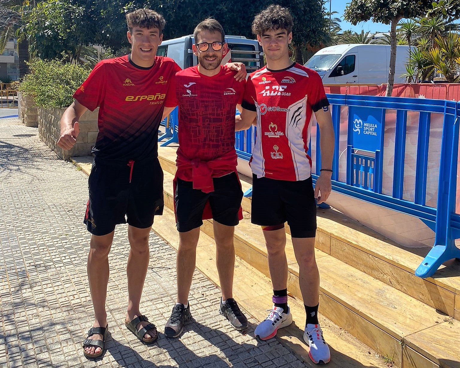 Boa fin de semana para @s nos@s triatletas en Santiago e Melilla