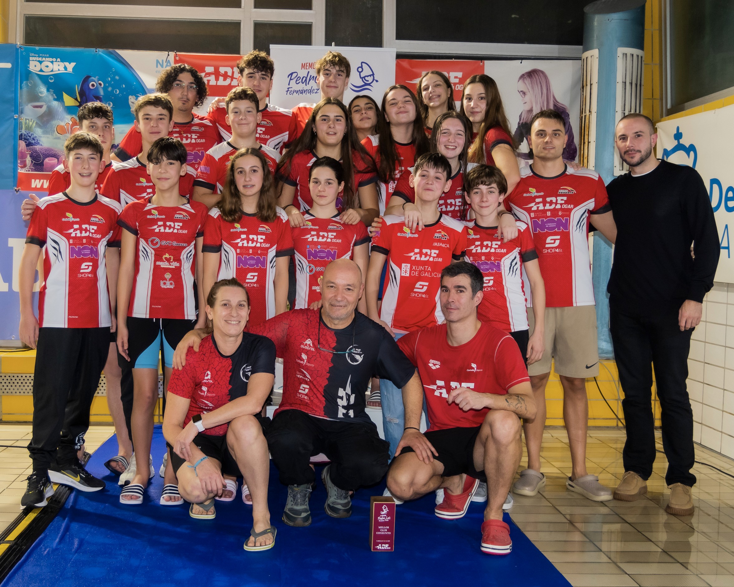 346 nadadores-as de 24 equipos lembraron a Pedro Luis Fernández