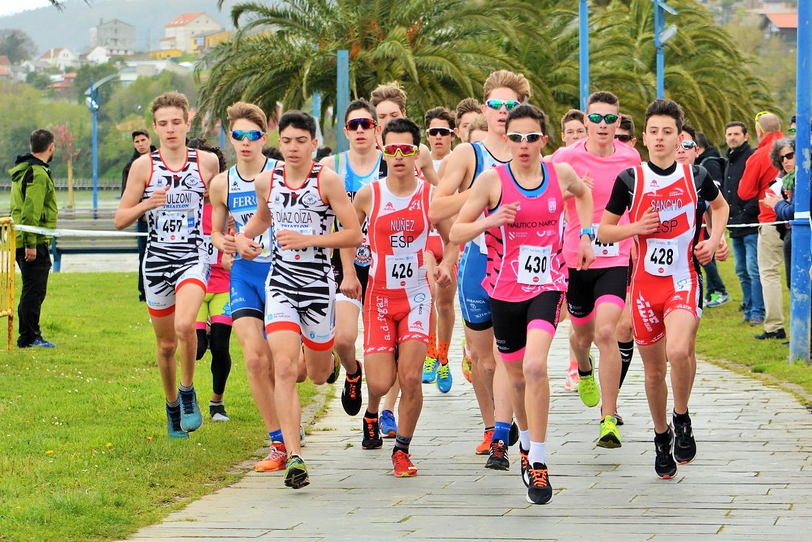 La Escuela de TRI acude al Gallego de Duatlón con 22 deportistas