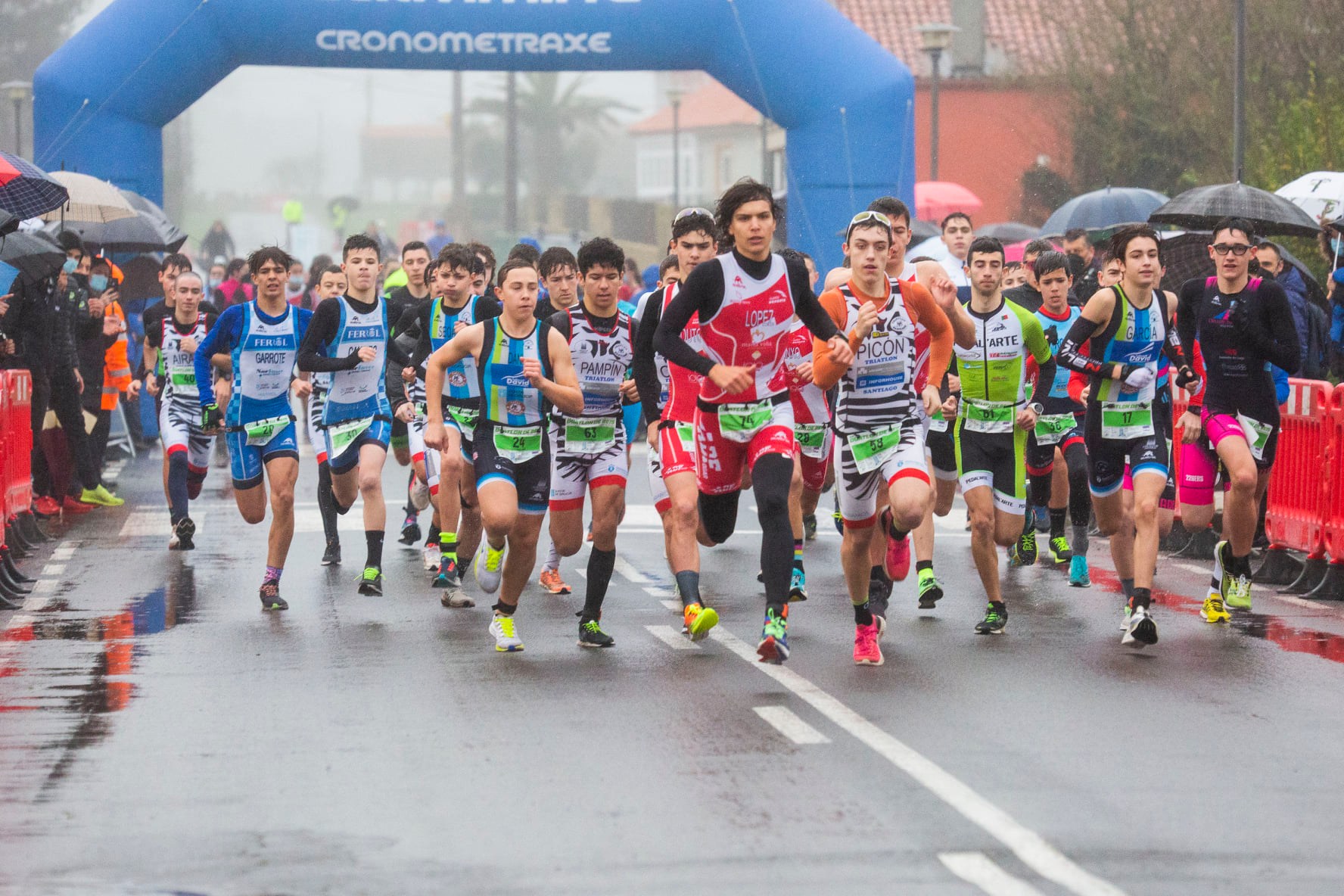@s nos@s arrincan a tempada de TRI en Vimianzo con 4 podios