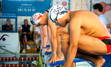 A 3ª xornada da Liga Máster nádase o domingo en Carballo